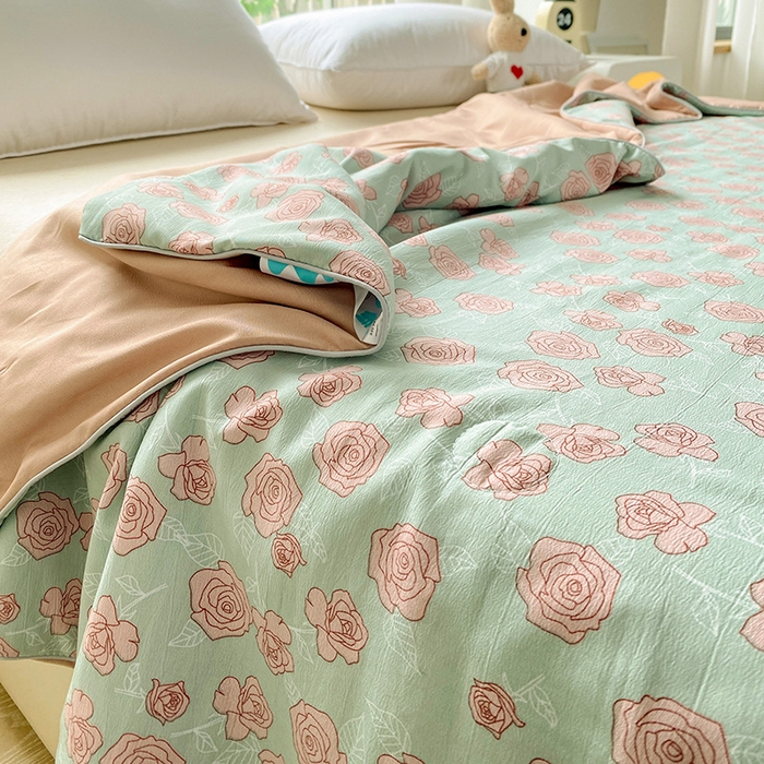 91家纺网 家纺一手货源 找家纺 畅畅家纺 2026新款A类水洗棉麻双层纱夏被夏凉被空调被四件套 法式玫瑰