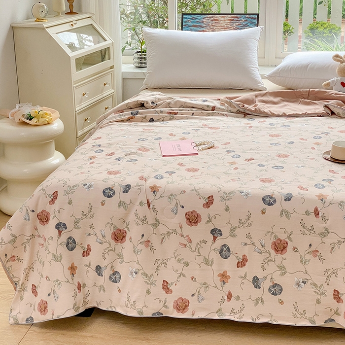 91家纺网 家纺一手货源 找家纺 畅畅家纺 2026新款A类水洗棉麻双层纱夏被夏凉被空调被四件套 夕颜