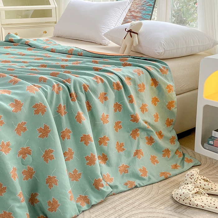 91家纺网 家纺一手货源 找家纺 畅畅家纺 2026新款A类水洗棉麻双层纱夏被夏凉被空调被四件套 枫叶