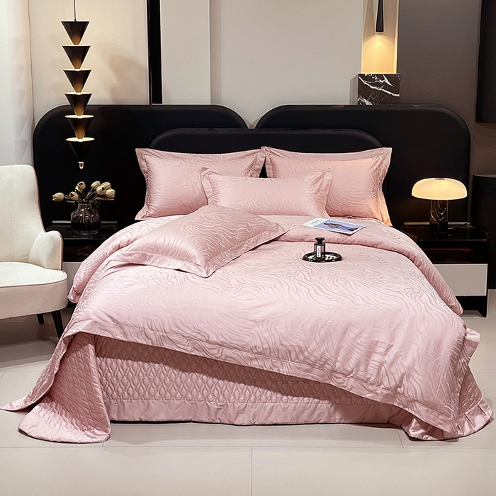 91家纺网 家纺一手货源 找家纺 畅畅家纺 2026新款高档100支长绒棉高定提花夹棉床盖纯色四件套 雅颂-粉