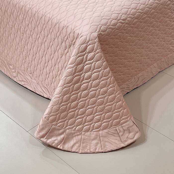 91家纺网 家纺一手货源 找家纺 畅畅家纺 2026新款高档100支长绒棉高定提花夹棉床盖纯色四件套 雅颂-粉