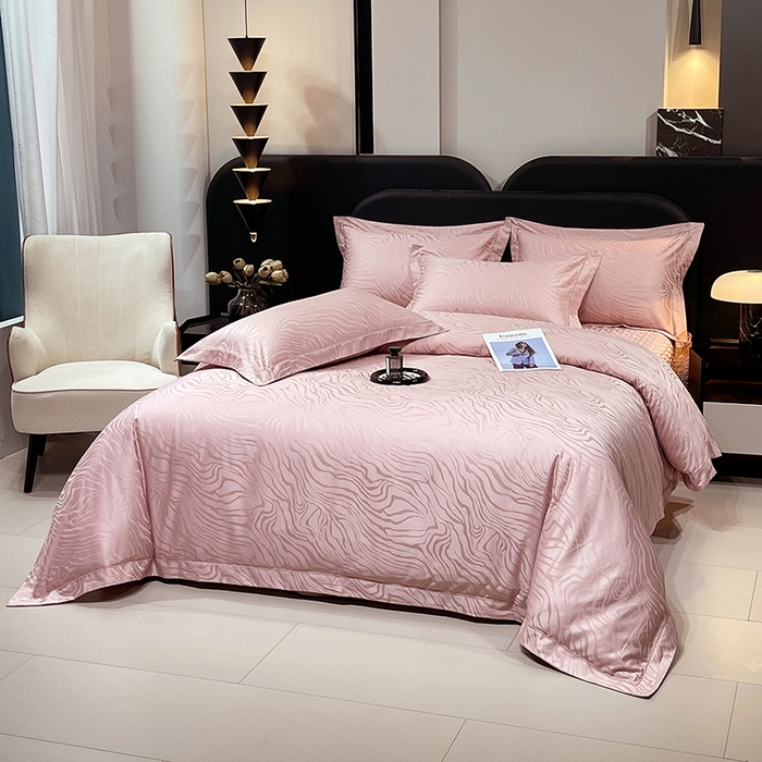 91家纺网 家纺一手货源 找家纺 畅畅家纺 2026新款高档100支长绒棉高定提花夹棉床盖纯色四件套 雅颂-粉