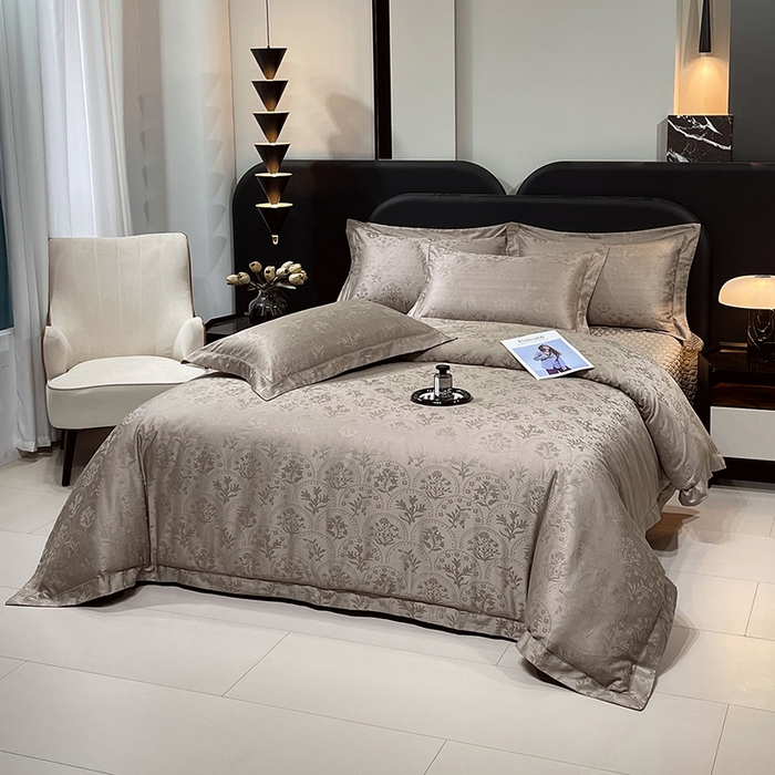 91家纺网 家纺一手货源 找家纺 畅畅家纺 2026新款高档100支长绒棉高定提花夹棉床盖纯色四件套 锦枝-咖