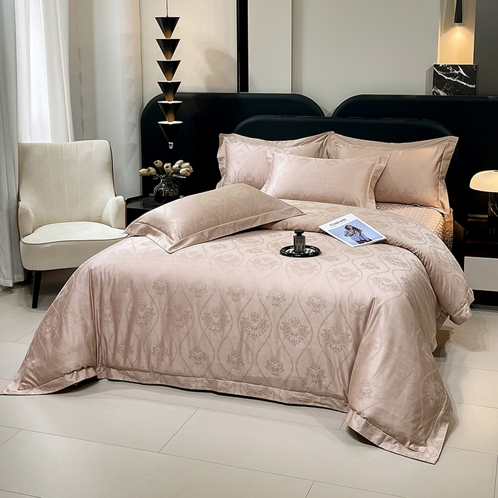 91家纺网 家纺一手货源 找家纺 畅畅家纺 2026新款高档100支长绒棉高定提花夹棉床盖纯色四件套 罗维娜-香槟