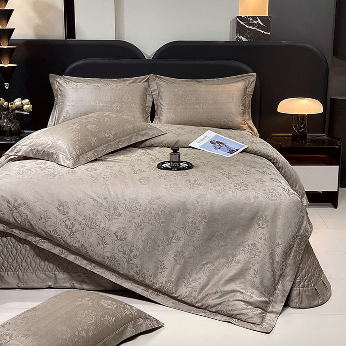91家纺网 家纺一手货源 找家纺 畅畅家纺 2026新款高档100支长绒棉高定提花夹棉床盖纯色四件套 锦枝-咖