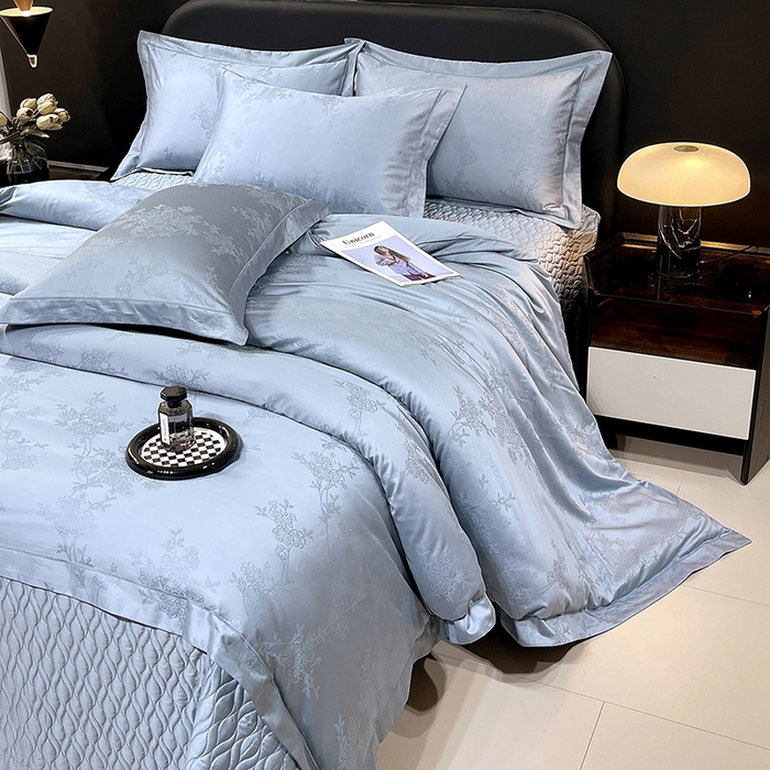 91家纺网 家纺一手货源 找家纺 畅畅家纺 2026新款高档100支长绒棉高定提花夹棉床盖纯色四件套 花屿间-兰