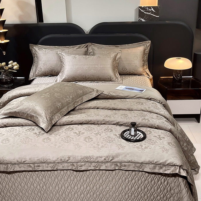 91家纺网 家纺一手货源 找家纺 畅畅家纺 2026新款高档100支长绒棉高定提花夹棉床盖纯色四件套 锦枝-咖