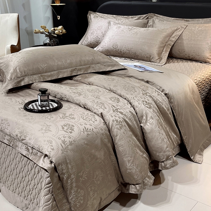 91家纺网 家纺一手货源 找家纺 畅畅家纺 2026新款高档100支长绒棉高定提花夹棉床盖纯色四件套 锦枝-咖