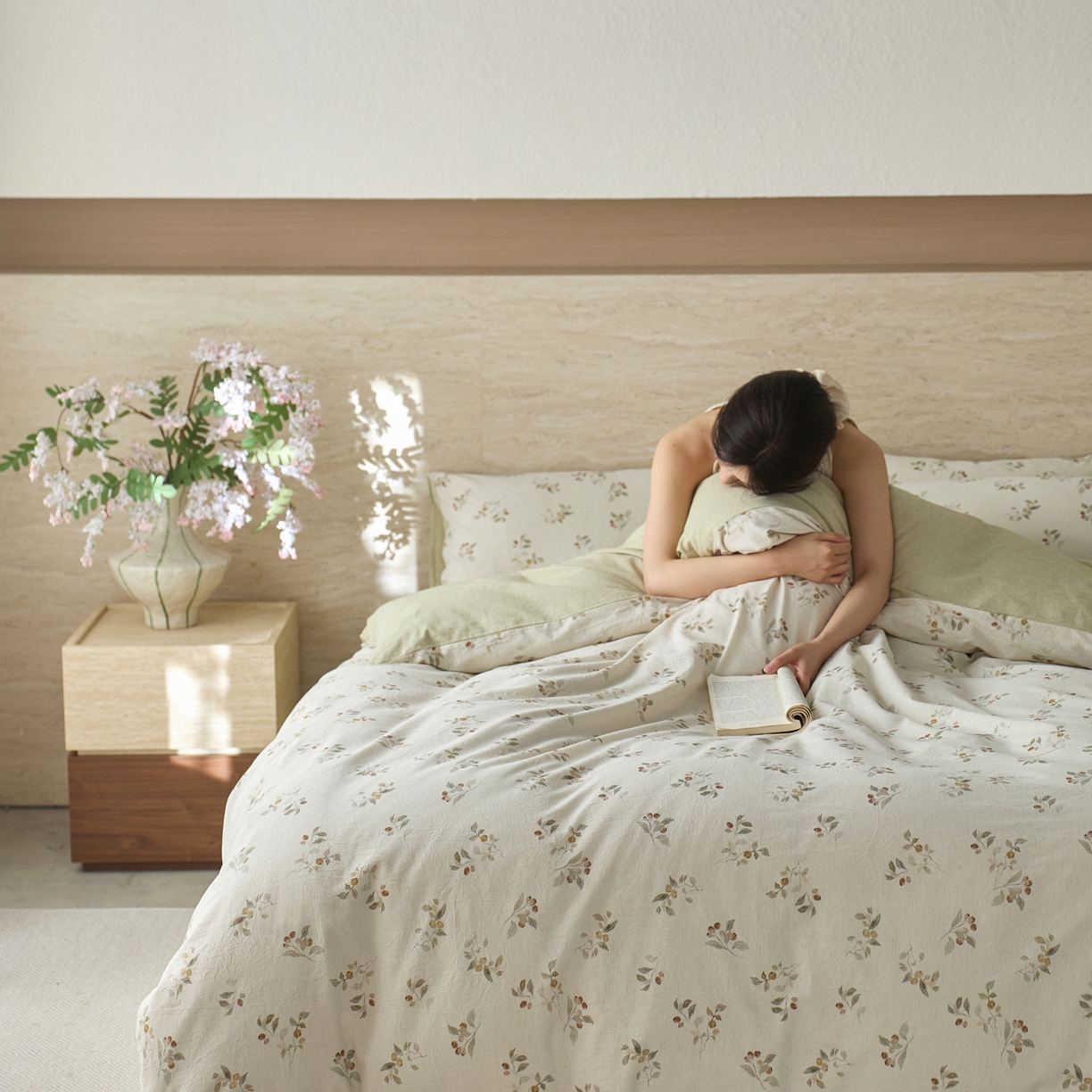 91家纺网 家纺一手货源 找家纺 亿梵家居 2026春夏新款A类棉麻印花四件套 大地微风