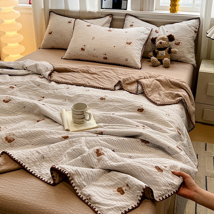 91家纺网 家纺一手货源 找家纺 （总）一比一家纺 2026春夏新款三角针泡芙纱夏被夏凉被空调被四件套