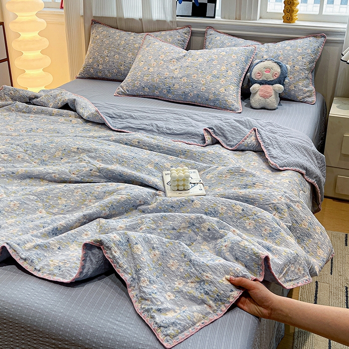 91家纺网 家纺一手货源 找家纺 （总）一比一家纺 2026春夏新款三角针泡芙纱夏被夏凉被空调被四件套