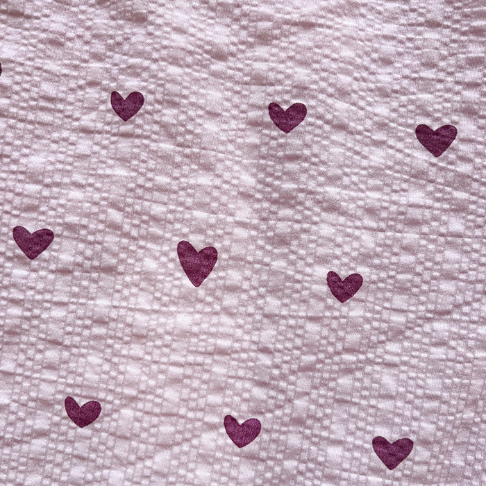 91家纺网 家纺一手货源 找家纺 一比一家纺 2026春夏新款三角针泡芙纱夏被夏凉被空调被四件套 三角针夏被-爱心紫