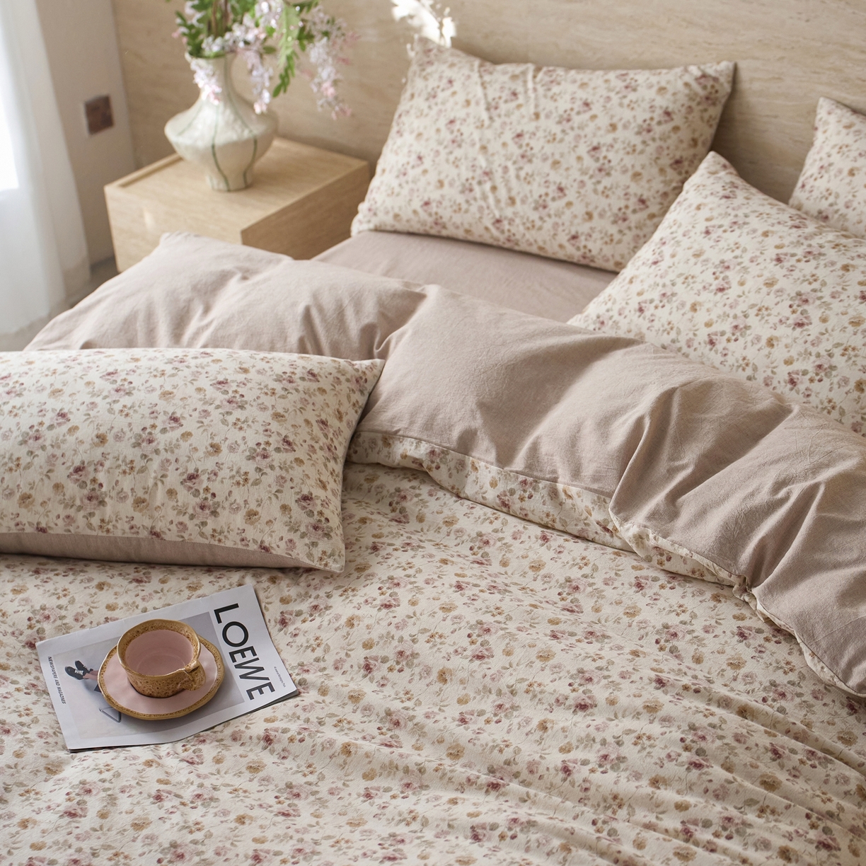 91家纺网 家纺一手货源 找家纺 亿梵家居 2026春夏新款A类棉麻印花四件套 红唇之吻