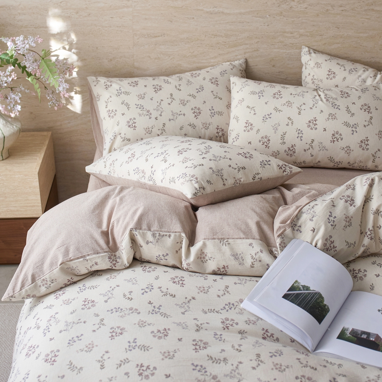 91家纺网 家纺一手货源 找家纺 亿梵家居 2026春夏新款A类棉麻印花四件套 花间微澜