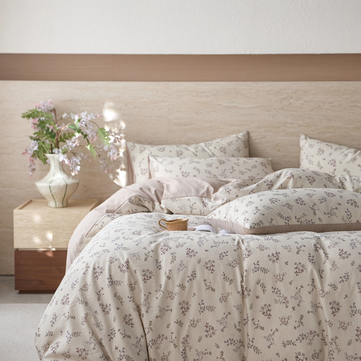 91家纺网 家纺一手货源 找家纺 亿梵家居 2026春夏新款A类棉麻印花四件套 花间微澜