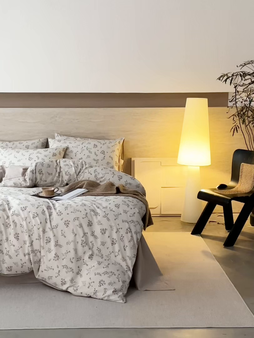 91家纺网 家纺一手货源 找家纺 亿梵家居 2026春夏新款A类棉麻印花四件套 花间微澜