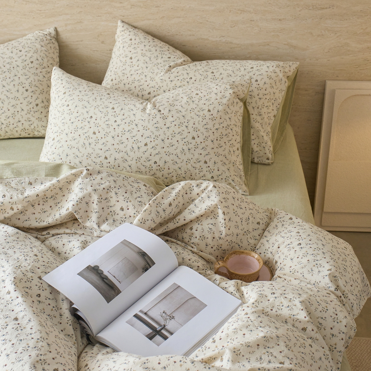 91家纺网 家纺一手货源 找家纺 亿梵家居 2026春夏新款A类棉麻印花四件套 花间小屋