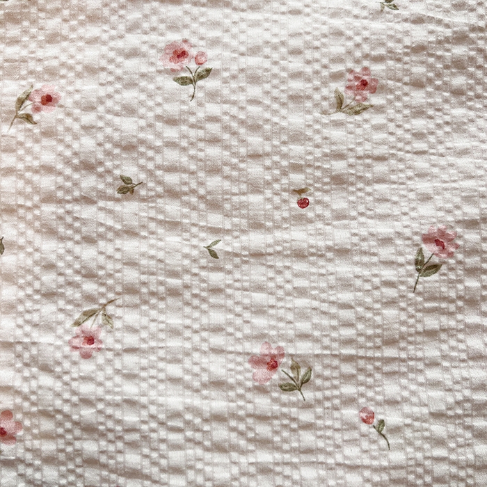 91家纺网 家纺一手货源 找家纺 一比一家纺 2026春夏新款三角针泡芙纱夏被夏凉被空调被四件套 三角针夏被-粉雾小花