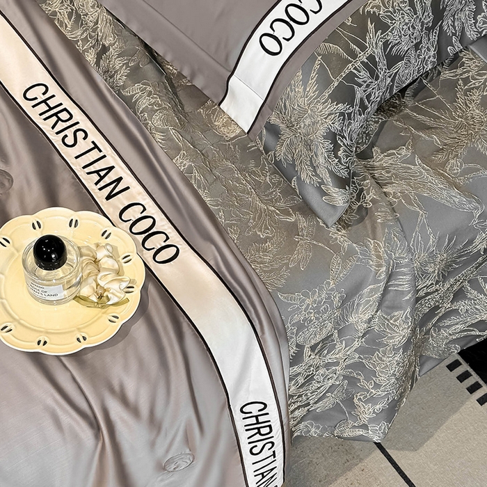 91家纺网 家纺一手货源 找家纺 苏源家居 2026新款轻奢水洗天丝刺绣拼接浮雕夏被夏凉被空调被四件套-梦境 梦境-浅灰