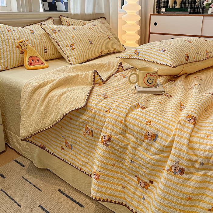 91家纺网 家纺一手货源 找家纺 一比一家纺 2026春夏新款三角针泡芙纱夏被夏凉被空调被四件套 三角针夏被-哈喽星人