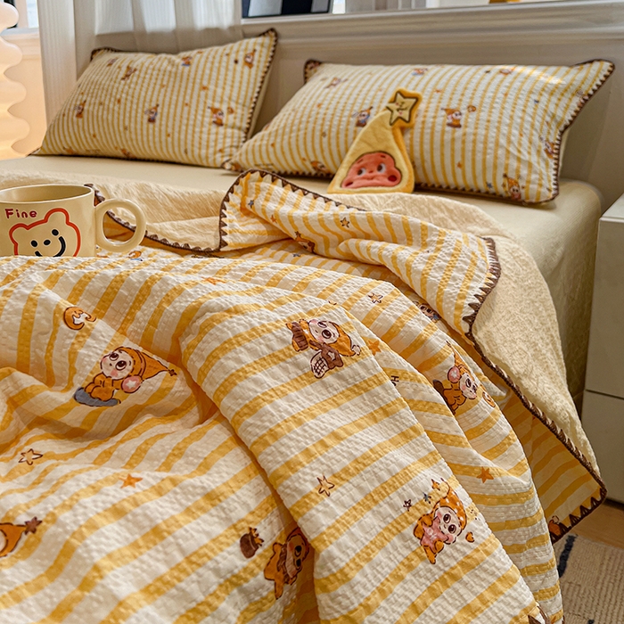 91家纺网 家纺一手货源 找家纺 一比一家纺 2026春夏新款三角针泡芙纱夏被夏凉被空调被四件套 三角针夏被-哈喽星人