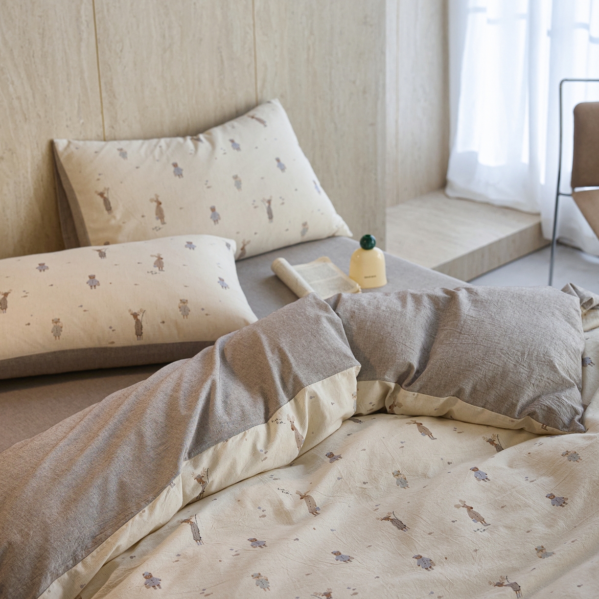 91家纺网 家纺一手货源 找家纺 亿梵家居 2026春夏新款A类棉麻印花四件套 假日乐园