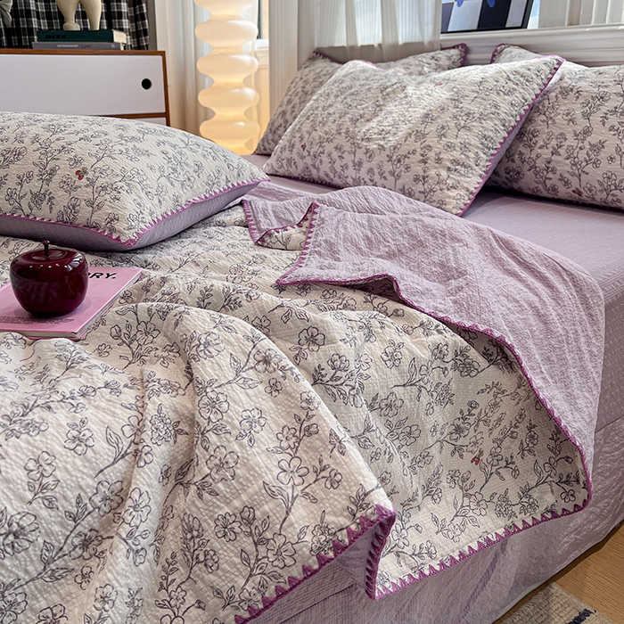 91家纺网 家纺一手货源 找家纺 一比一家纺 2026春夏新款三角针泡芙纱夏被夏凉被空调被四件套 三角针夏被-花影