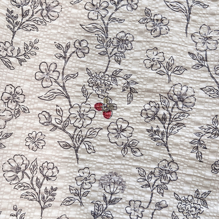 91家纺网 家纺一手货源 找家纺 一比一家纺 2026春夏新款三角针泡芙纱夏被夏凉被空调被四件套 三角针夏被-花影