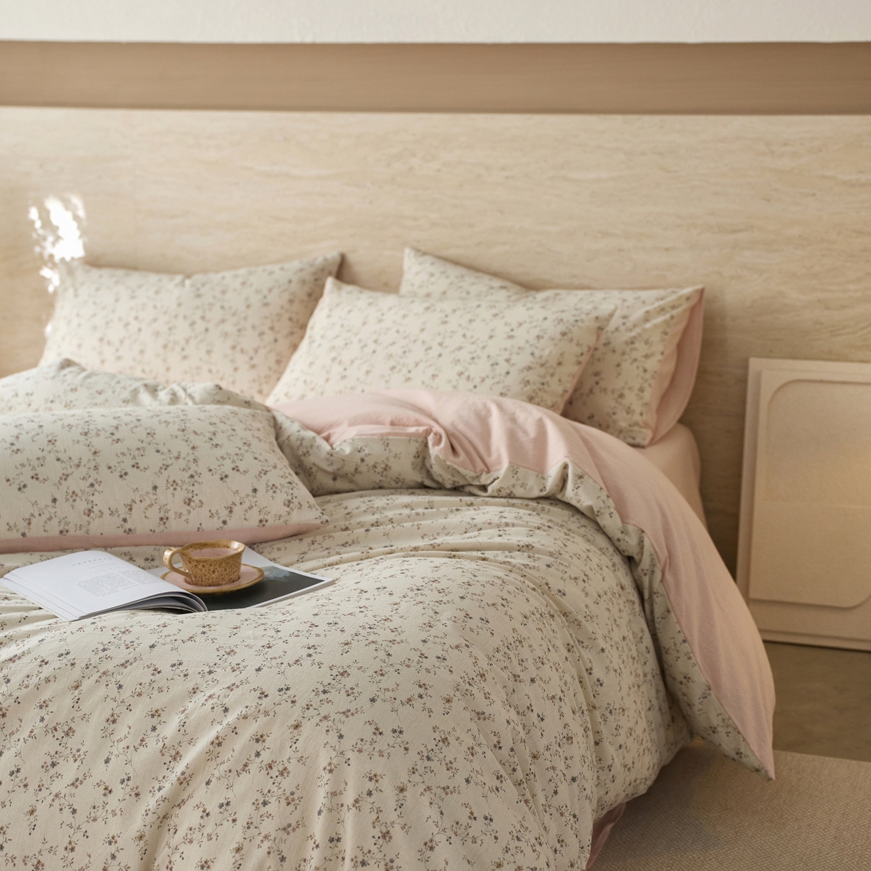 91家纺网 家纺一手货源 找家纺 亿梵家居 2026春夏新款A类棉麻印花四件套 浅夏微风