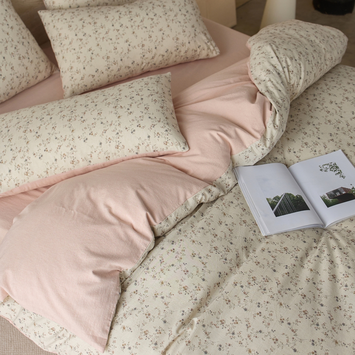 91家纺网 家纺一手货源 找家纺 亿梵家居 2026春夏新款A类棉麻印花四件套 浅夏微风