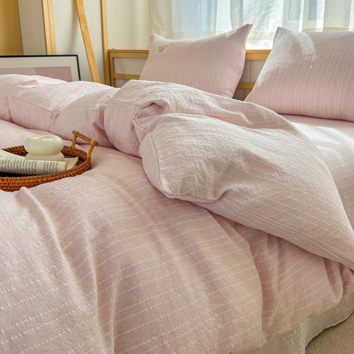 91家纺网 家纺一手货源 找家纺 库里梦家纺 2026春夏新款色织提花棉麻夏被夏凉被空调被四件套 贴标款条纹-粉