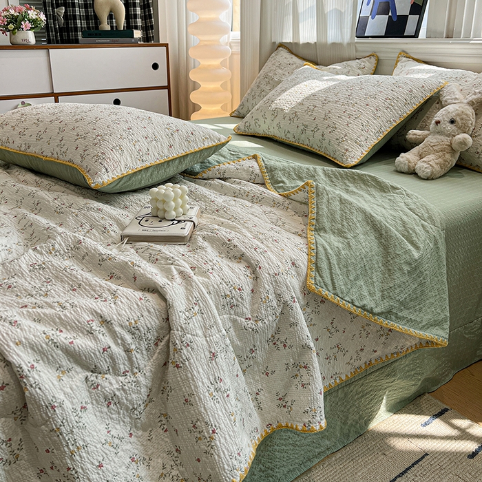 91家纺网 家纺一手货源 找家纺 一比一家纺 2026春夏新款三角针泡芙纱夏被夏凉被空调被四件套 三角针夏被-花枝兔