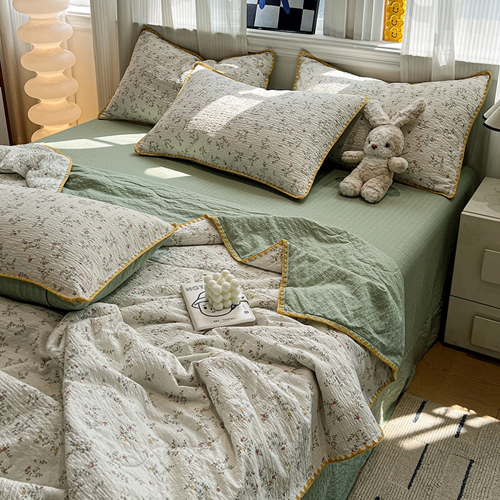 91家纺网 家纺一手货源 找家纺 一比一家纺 2026春夏新款三角针泡芙纱夏被夏凉被空调被四件套 三角针夏被-花枝兔