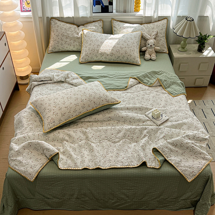 91家纺网 家纺一手货源 找家纺 一比一家纺 2026春夏新款三角针泡芙纱夏被夏凉被空调被四件套 三角针夏被-花枝兔