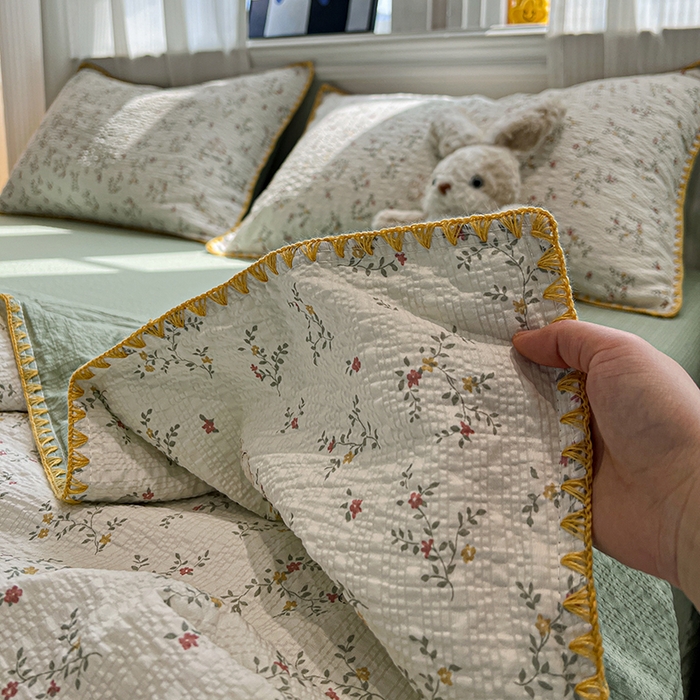 91家纺网 家纺一手货源 找家纺 一比一家纺 2026春夏新款三角针泡芙纱夏被夏凉被空调被四件套 三角针夏被-花枝兔