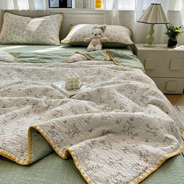 91家纺网 家纺一手货源 找家纺 一比一家纺 2026春夏新款三角针泡芙纱夏被夏凉被空调被四件套 三角针夏被-花枝兔