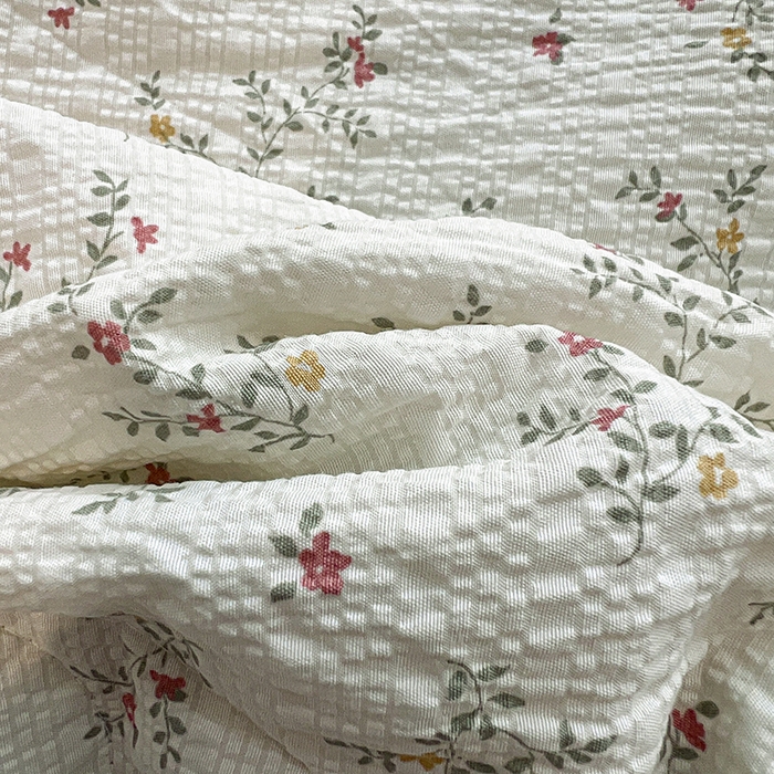 91家纺网 家纺一手货源 找家纺 一比一家纺 2026春夏新款三角针泡芙纱夏被夏凉被空调被四件套 三角针夏被-花枝兔