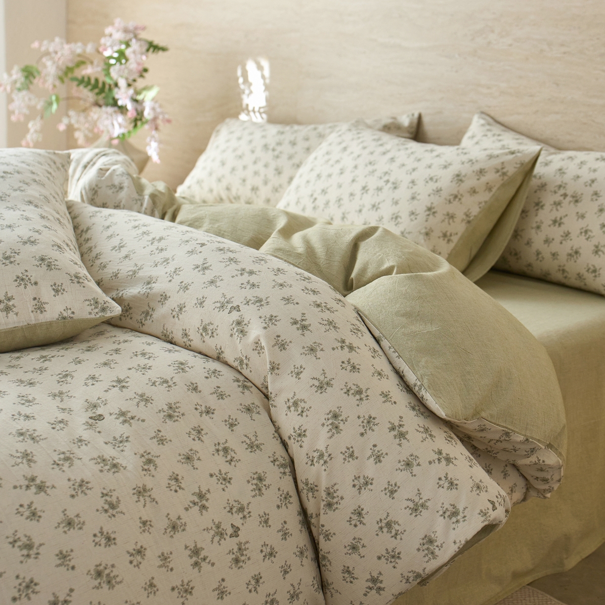 91家纺网 家纺一手货源 找家纺 亿梵家居 2026春夏新款A类棉麻印花四件套 清风蝶语