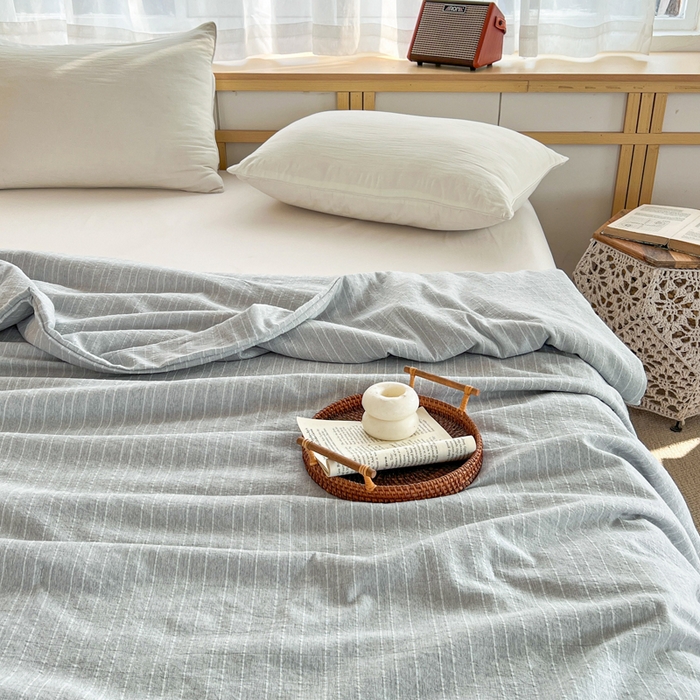 91家纺网 家纺一手货源 找家纺 库里梦家纺 2026春夏新款色织提花棉麻夏被夏凉被空调被四件套 贴标款条纹-灰
