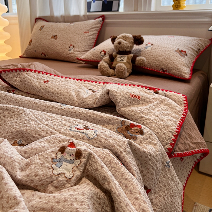 91家纺网 家纺一手货源 找家纺 一比一家纺 2026春夏新款三角针泡芙纱夏被夏凉被空调被四件套 三角针夏被-欢乐时光