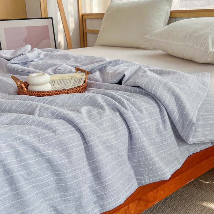 91家纺网 家纺一手货源 找家纺 库里梦家纺 2026春夏新款色织提花棉麻夏被夏凉被空调被四件套 贴标款条纹-蓝