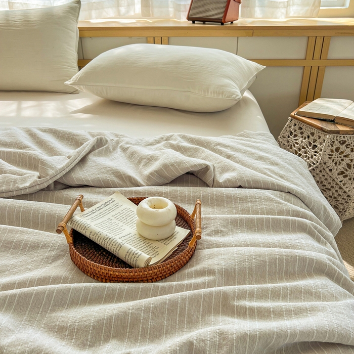 91家纺网 家纺一手货源 找家纺 库里梦家纺 2026春夏新款色织提花棉麻夏被夏凉被空调被四件套 贴标款条纹-香槟