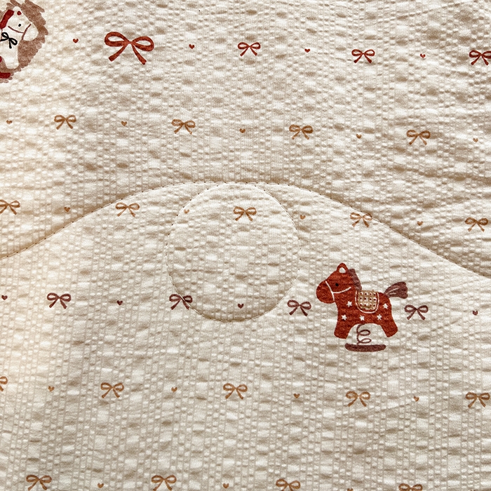 91家纺网 家纺一手货源 找家纺 一比一家纺 2026春夏新款三角针泡芙纱夏被夏凉被空调被四件套 三角针夏被-梦幻小马