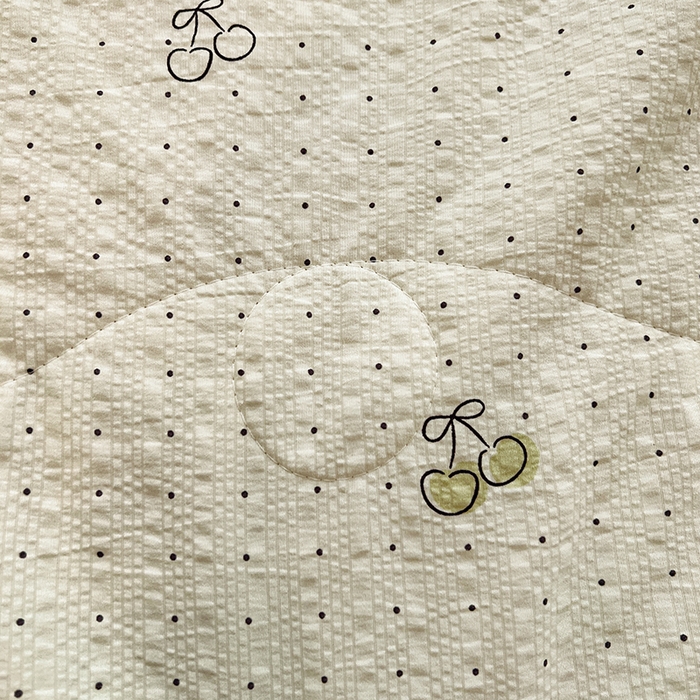 91家纺网 家纺一手货源 找家纺 一比一家纺 2026春夏新款三角针泡芙纱夏被夏凉被空调被四件套 三角针夏被-青色樱桃