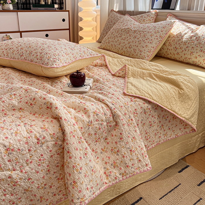 91家纺网 家纺一手货源 找家纺 一比一家纺 2026春夏新款三角针泡芙纱夏被夏凉被空调被四件套 三角针夏被-心愿