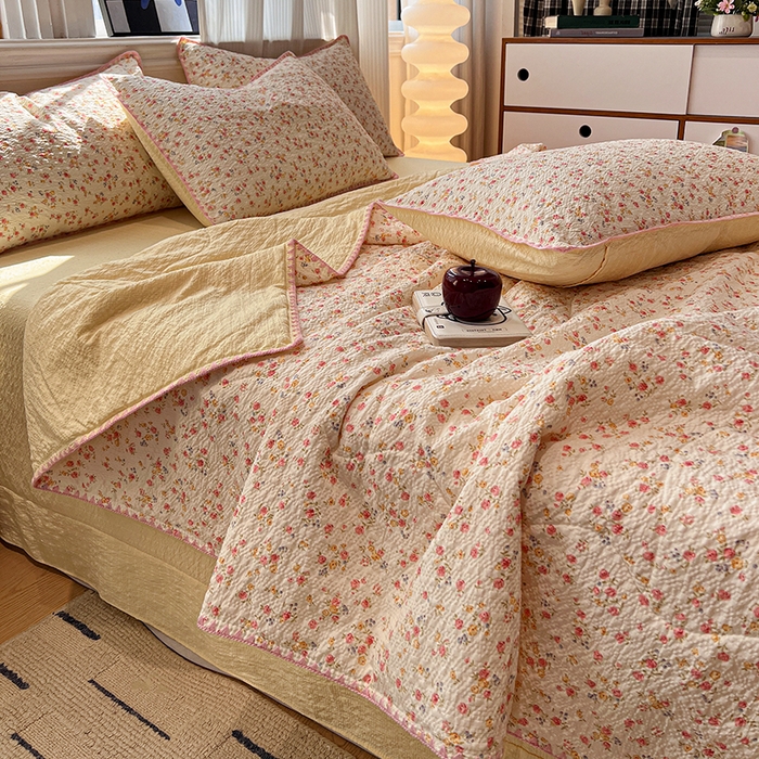 91家纺网 家纺一手货源 找家纺 一比一家纺 2026春夏新款三角针泡芙纱夏被夏凉被空调被四件套 三角针夏被-心愿