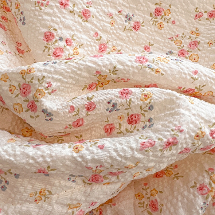 91家纺网 家纺一手货源 找家纺 一比一家纺 2026春夏新款三角针泡芙纱夏被夏凉被空调被四件套 三角针夏被-心愿