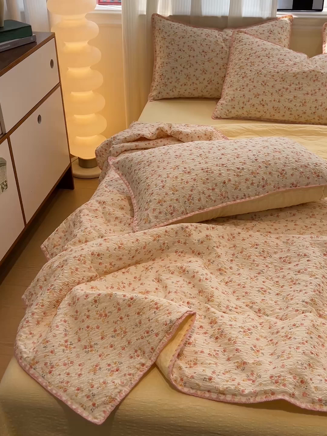 91家纺网 家纺一手货源 找家纺 一比一家纺 2026春夏新款三角针泡芙纱夏被夏凉被空调被四件套 三角针夏被-心愿