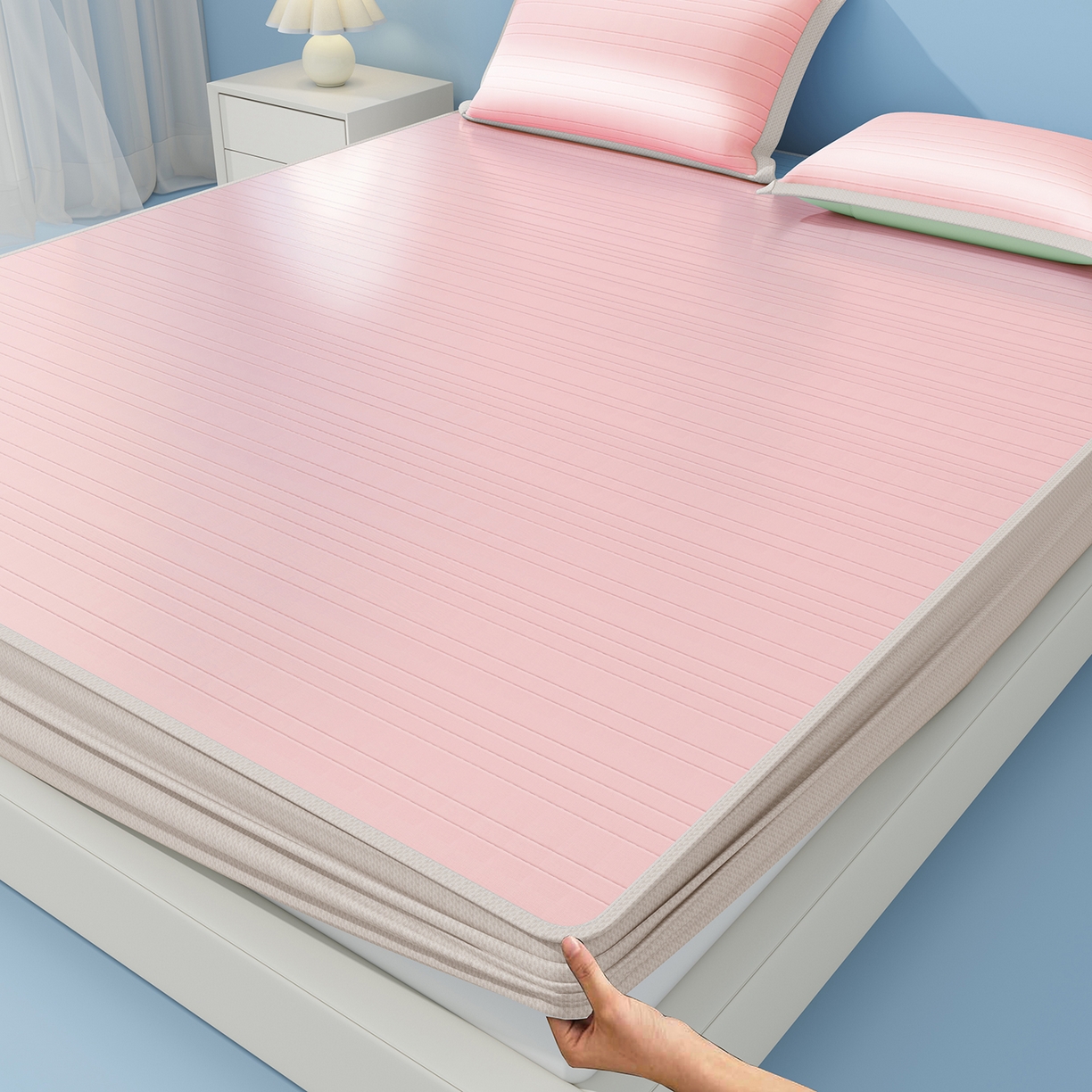 91家纺网 家纺一手货源 找家纺 曼陀罗 2026新款凉感海洋丝冰咖条纹凉席-床笠款 粉黛玉