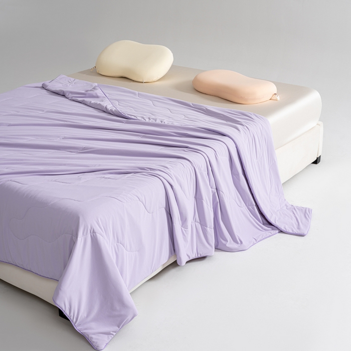 91家纺网 家纺一手货源 找家纺 CINNY馨宜 2026春夏新款瓜瓜锦氨凉感夏被夏凉被空调被 樱花紫